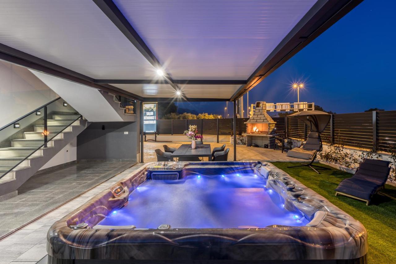 Luxury Apartments Katarina Kaštela Екстериор снимка