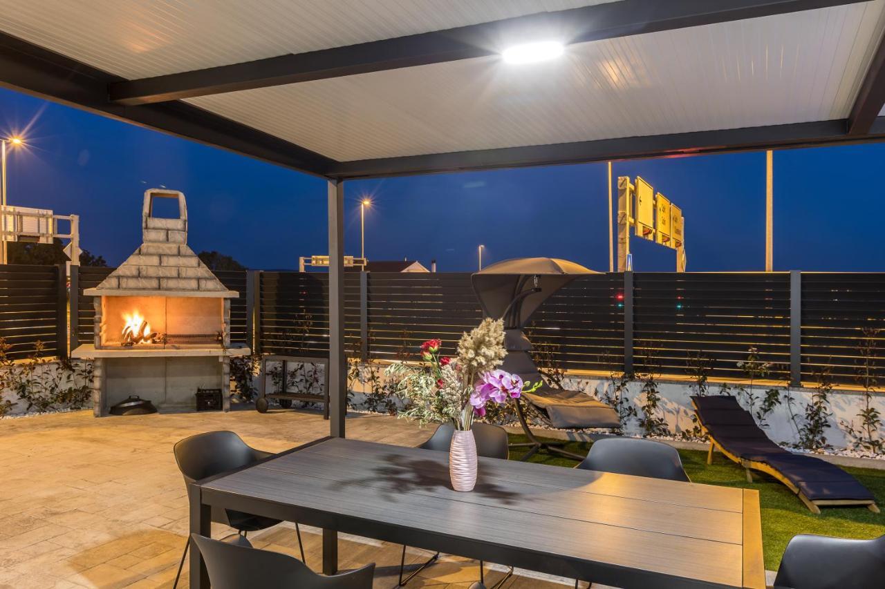 Luxury Apartments Katarina Kaštela Екстериор снимка