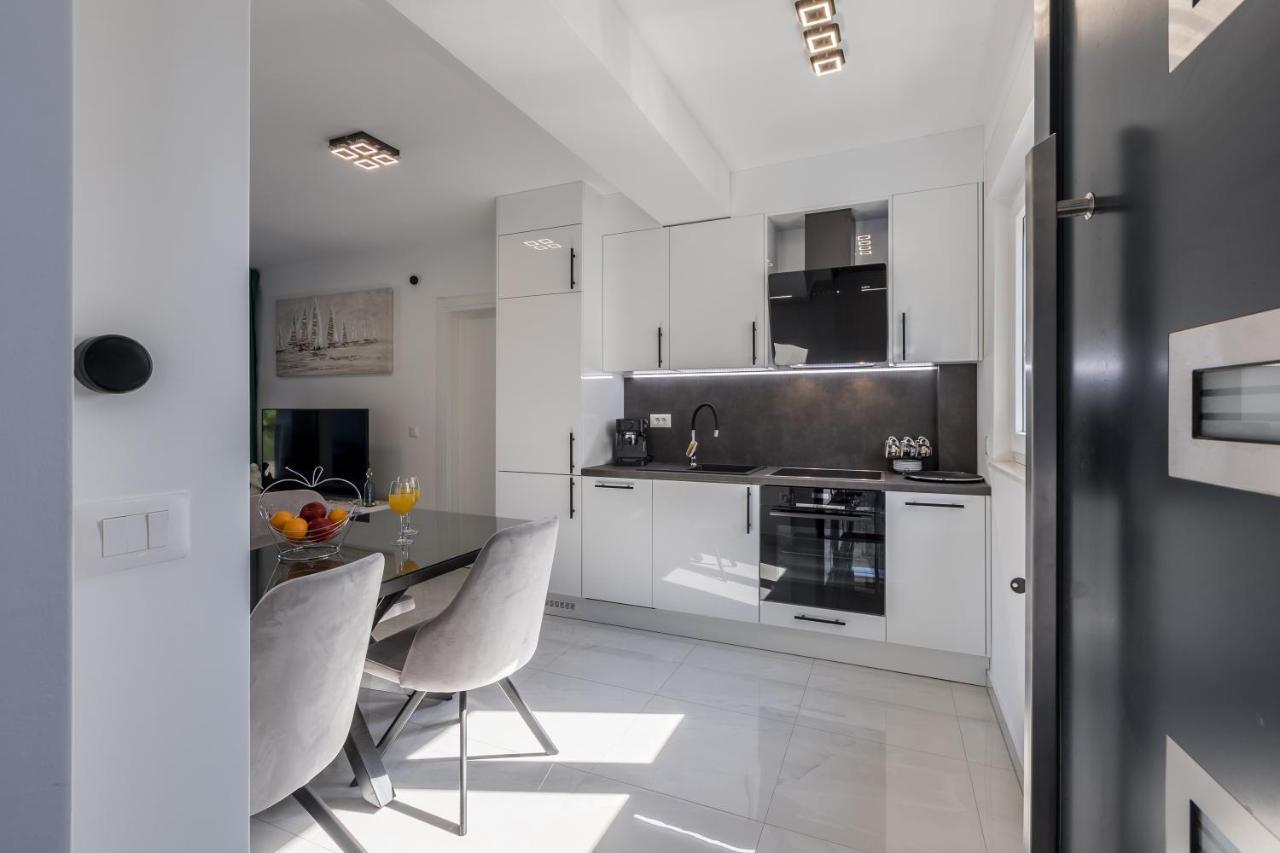 Luxury Apartments Katarina Kaštela Екстериор снимка